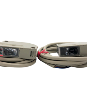 PANASONIC NX5-M10RB | Compact Multi-Voltage Photoelectric Sensor